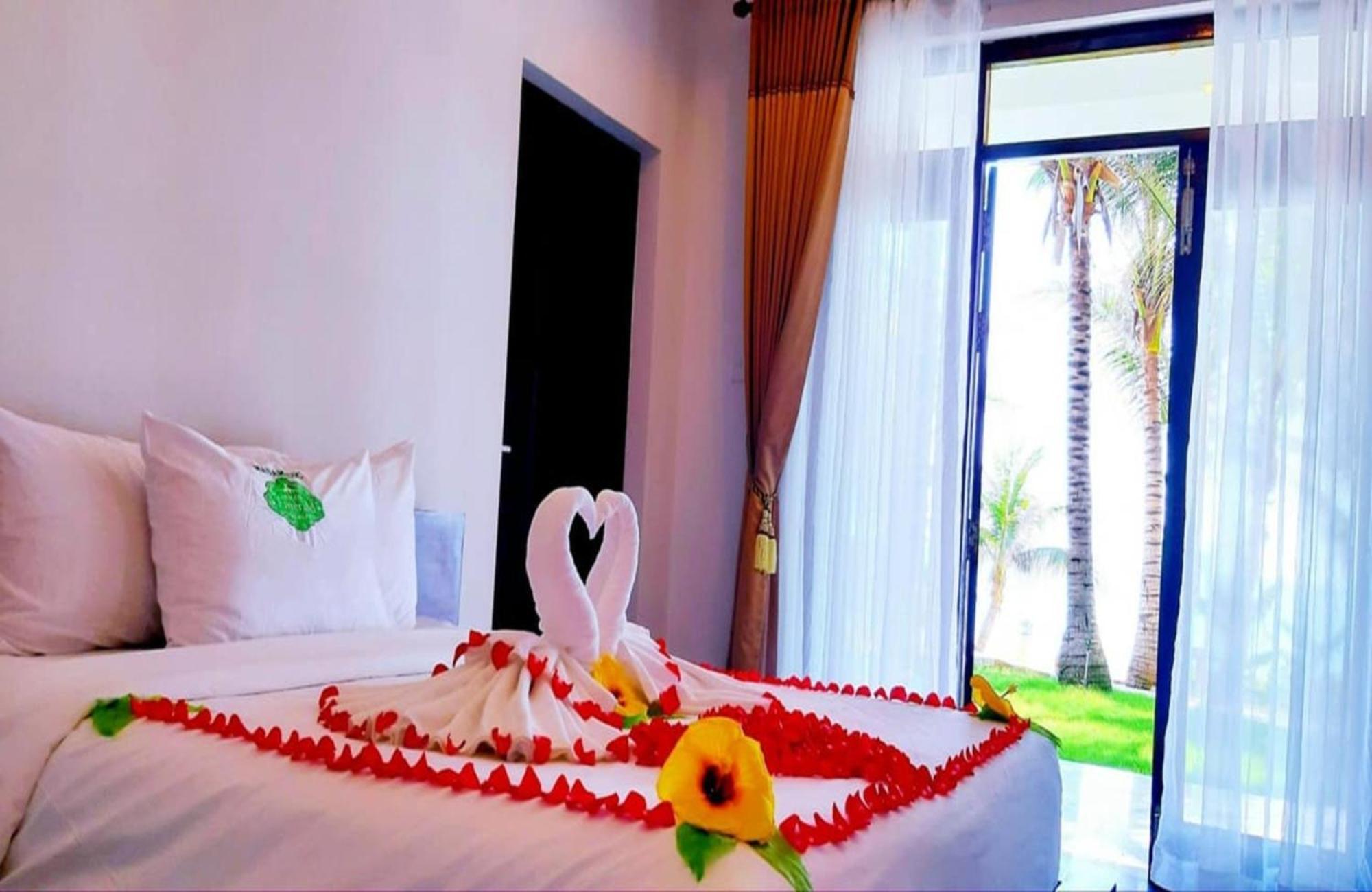 Saigon Emerald Beach Resort Phan Thiết Buitenkant foto