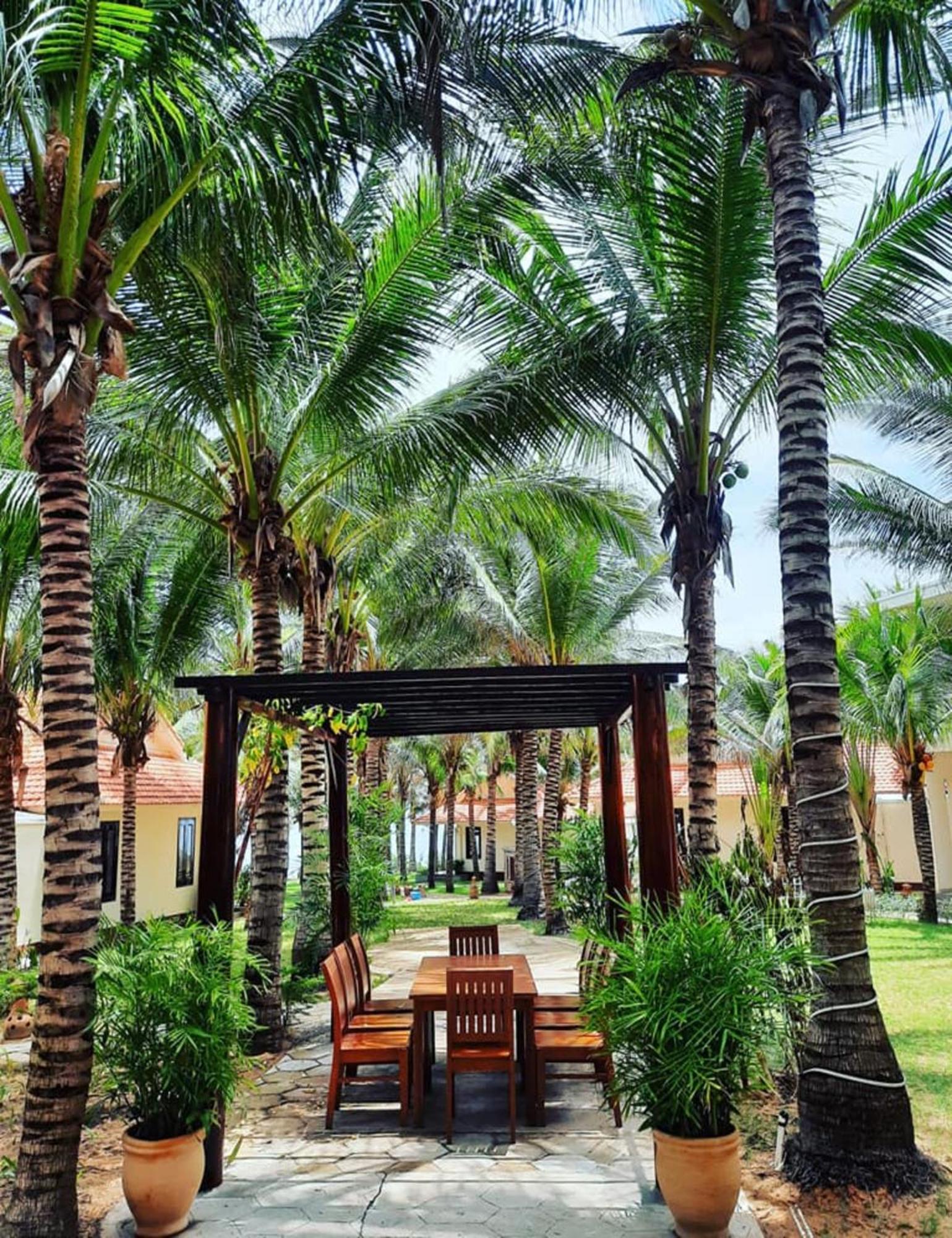 Saigon Emerald Beach Resort Phan Thiết Buitenkant foto